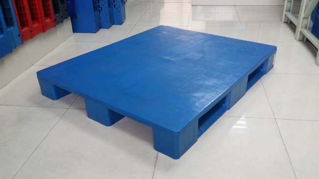 1311平面川字塑料托盤(pán)